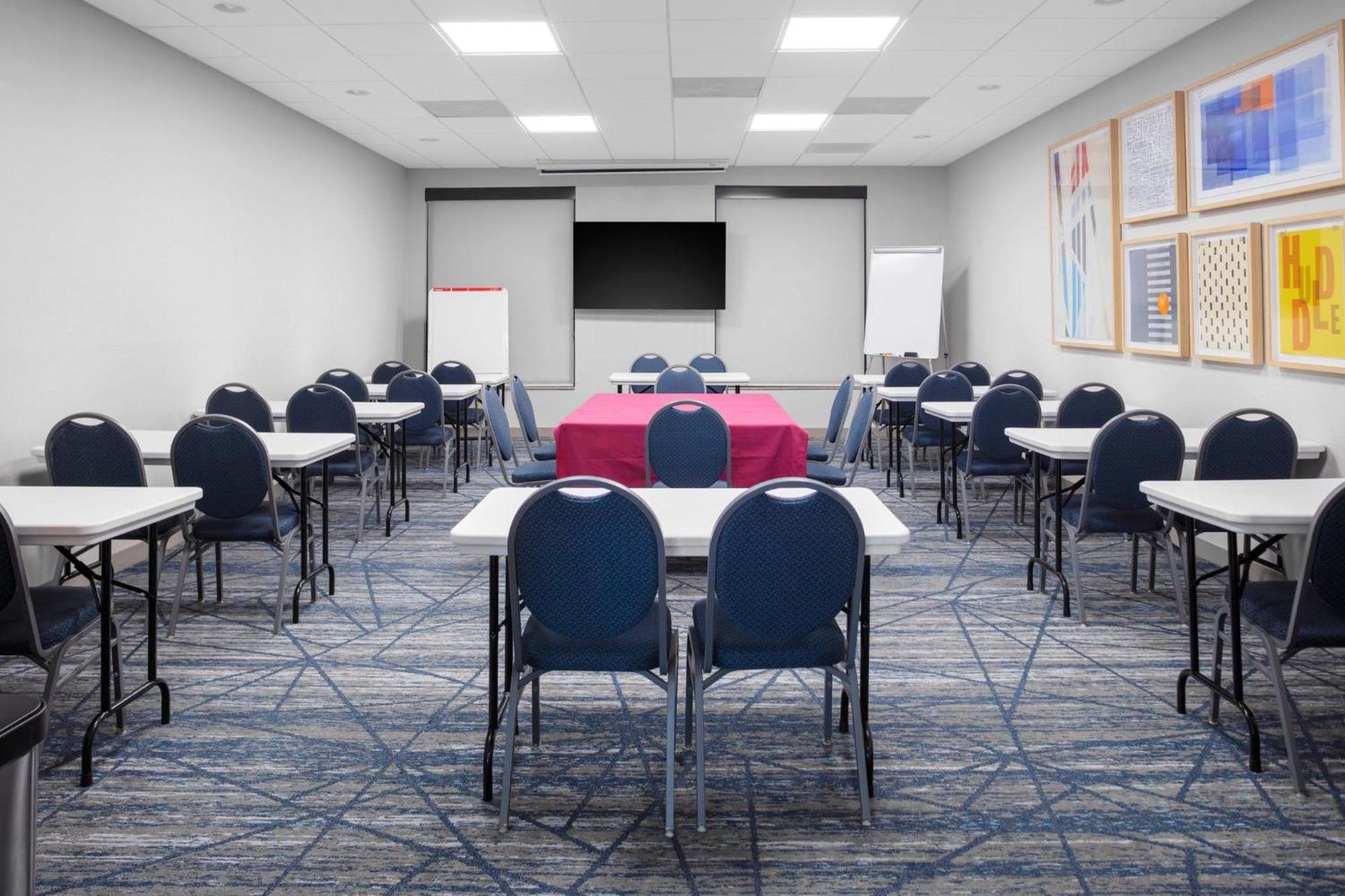 Holiday Inn Express Hotel & Suites Hermosa Beach By Ihg Exterior photo